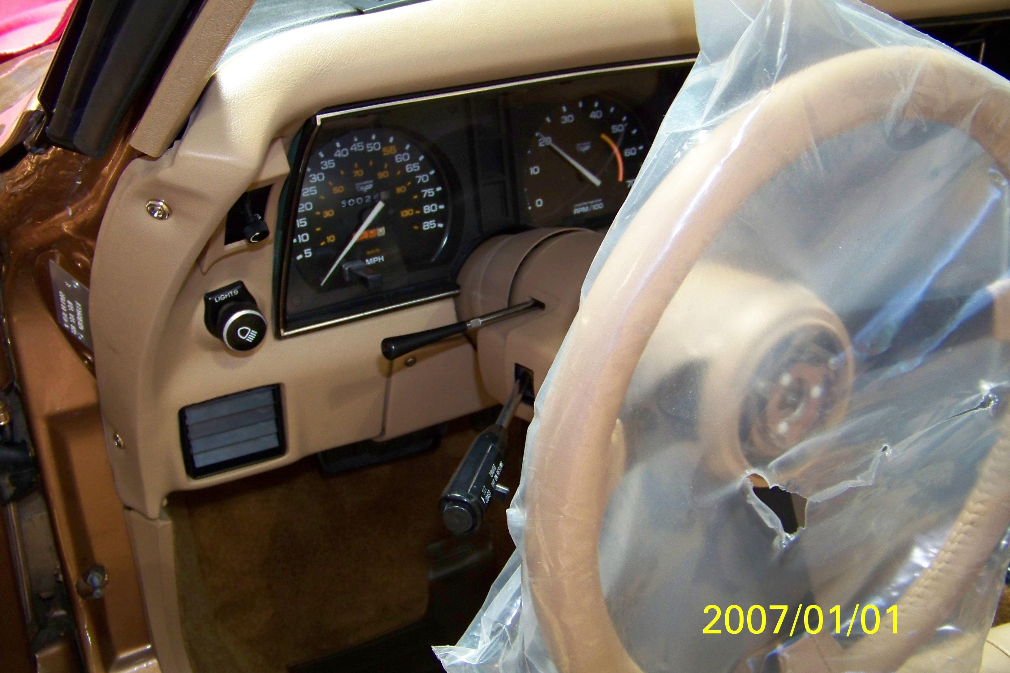 restoration-of-gold-car-081